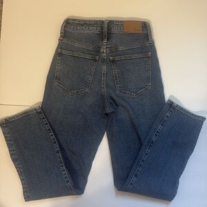 Madewell The Curvy vintage perfect dark wash high rise straight mom Jeans